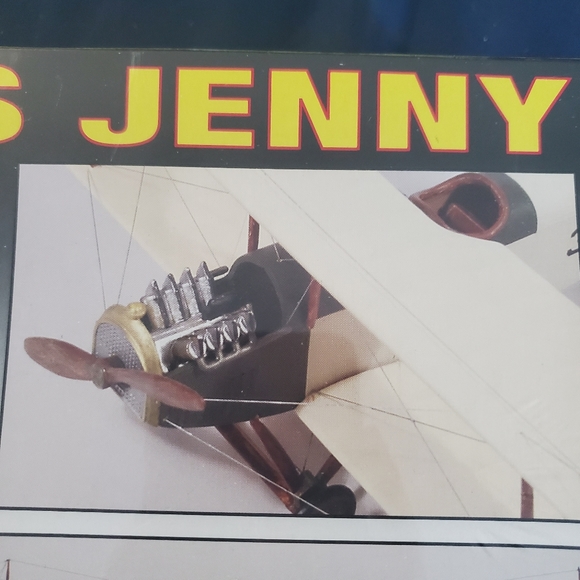 : New lindberg Curtiss jenny Model Kit no. 72583 - Picture 10 of 14